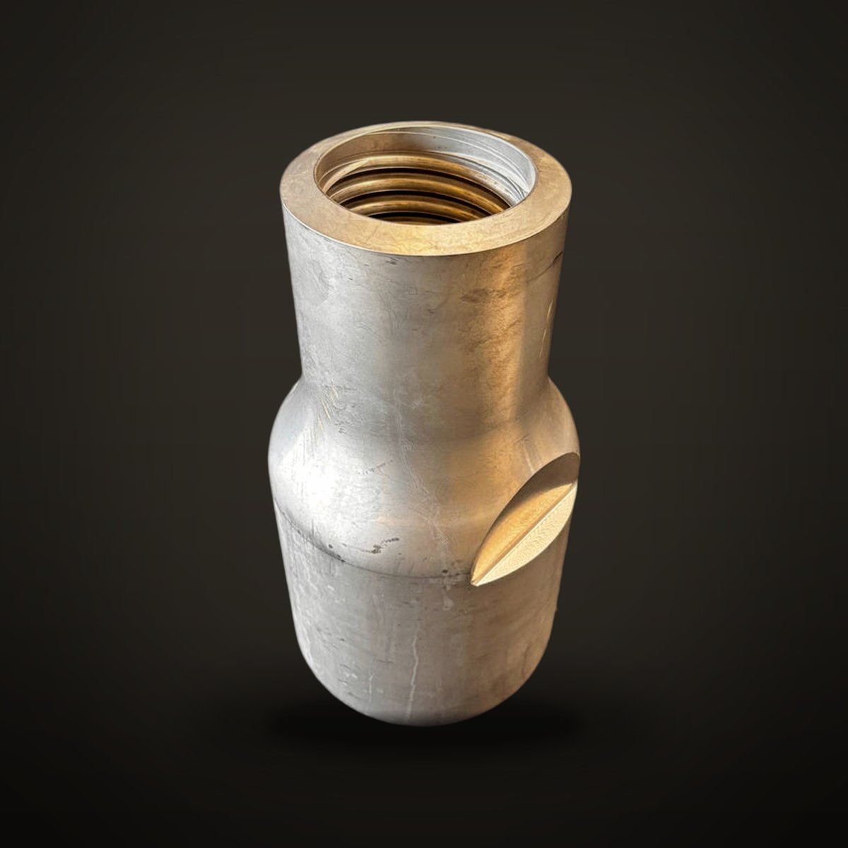 Crossover 101,6 conical rh. 3-start x 133 conical rh. 3-start