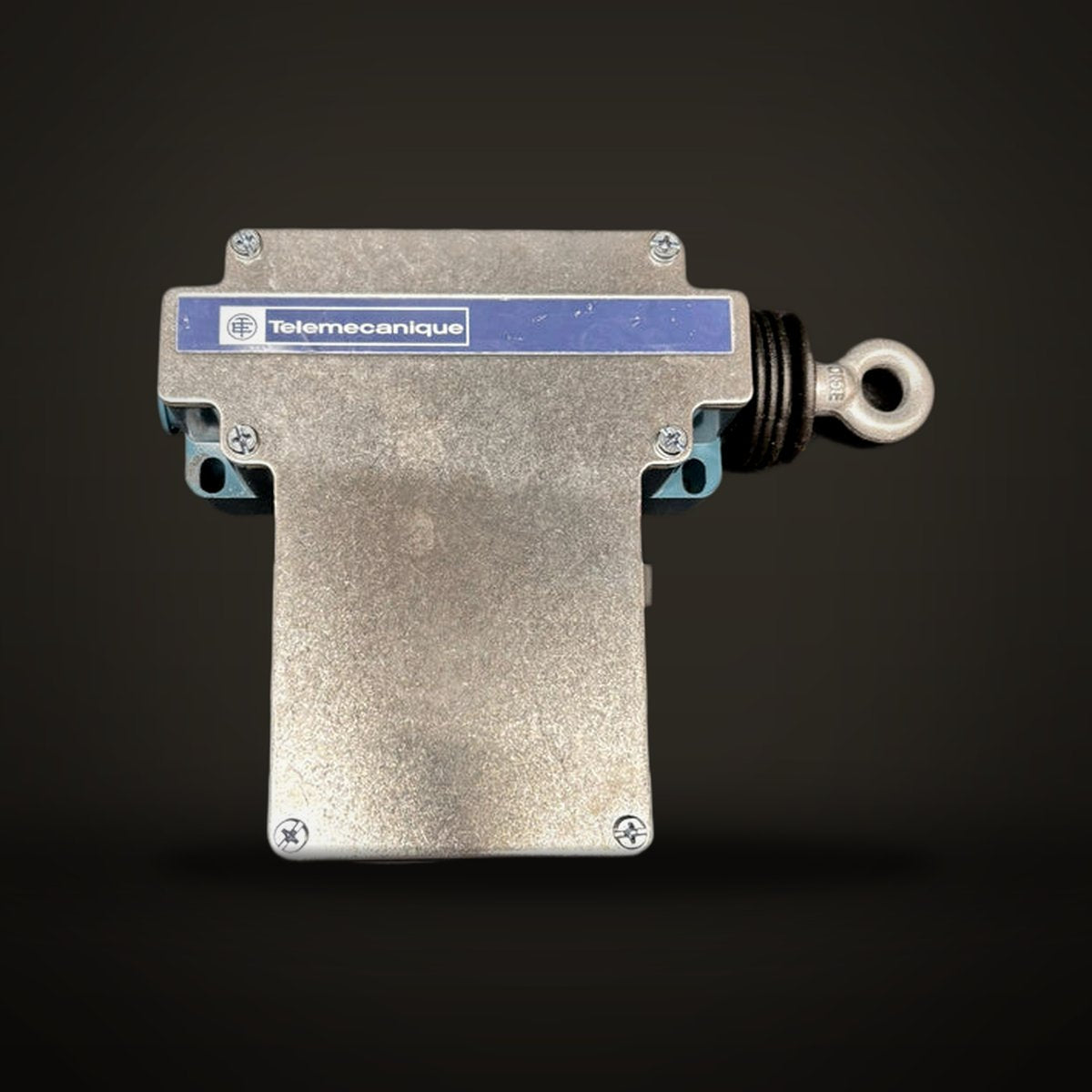 Pull-switch, right side